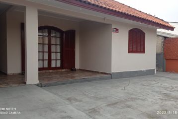 REF1278  Casa no Centro de Matinhos (LOCADO)